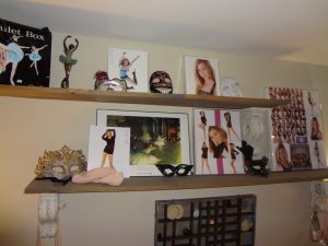 Teen Scene - shelving storage for personal items