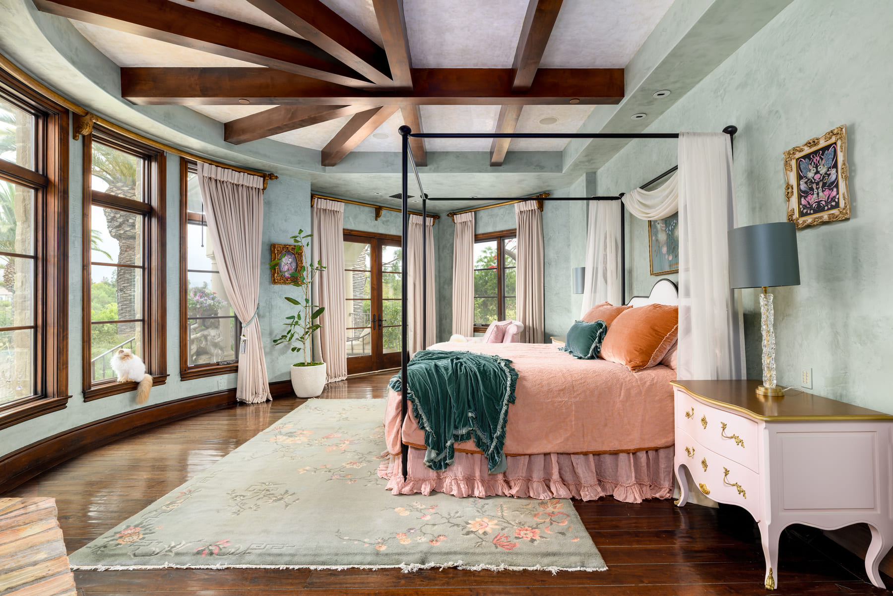 Genoveve Serge Interior Design Bedroom